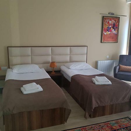 Apart Hotel Avlabari Yard Tbilisi Bagian luar foto