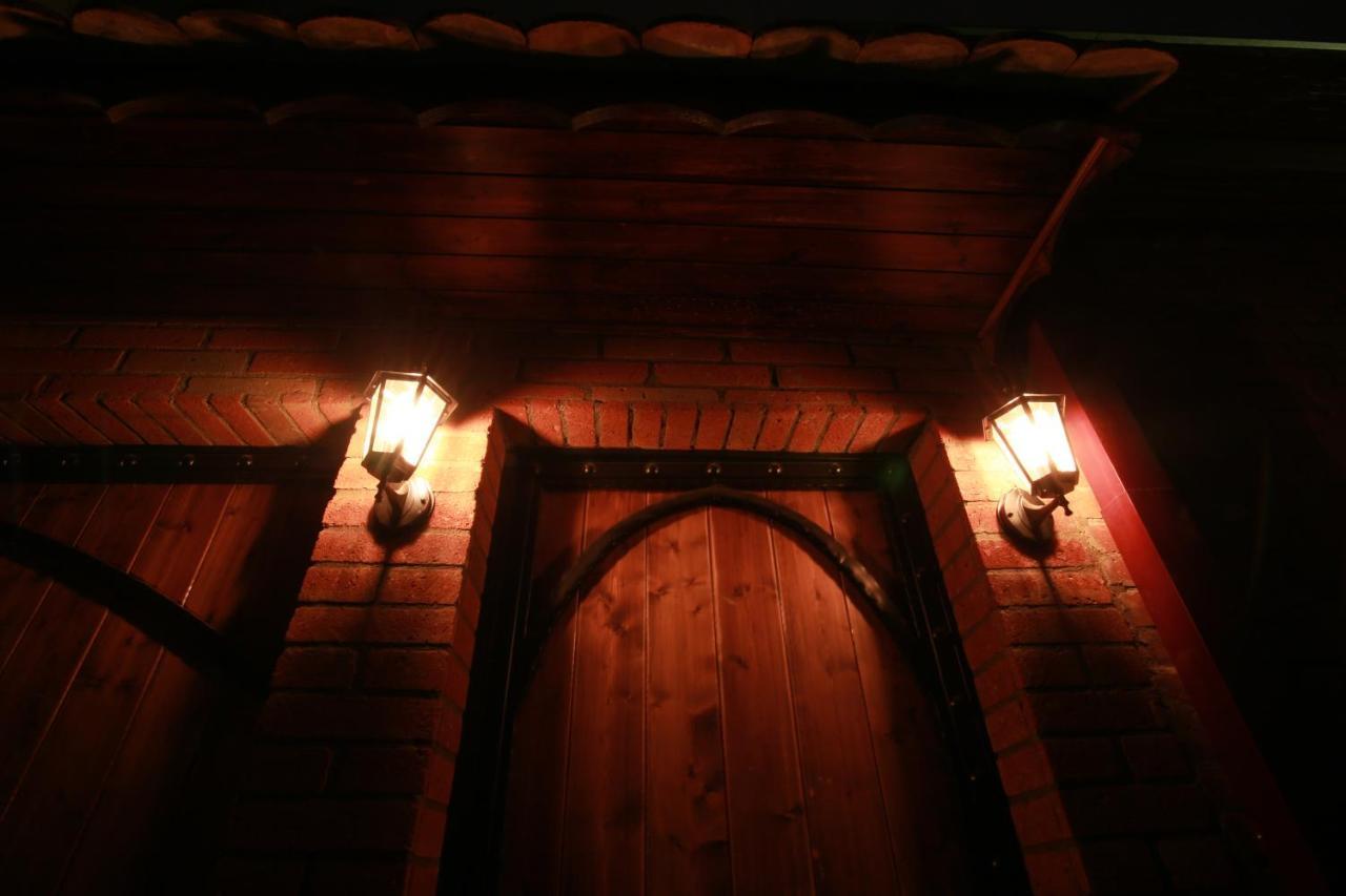 Apart Hotel Avlabari Yard Tbilisi Bagian luar foto