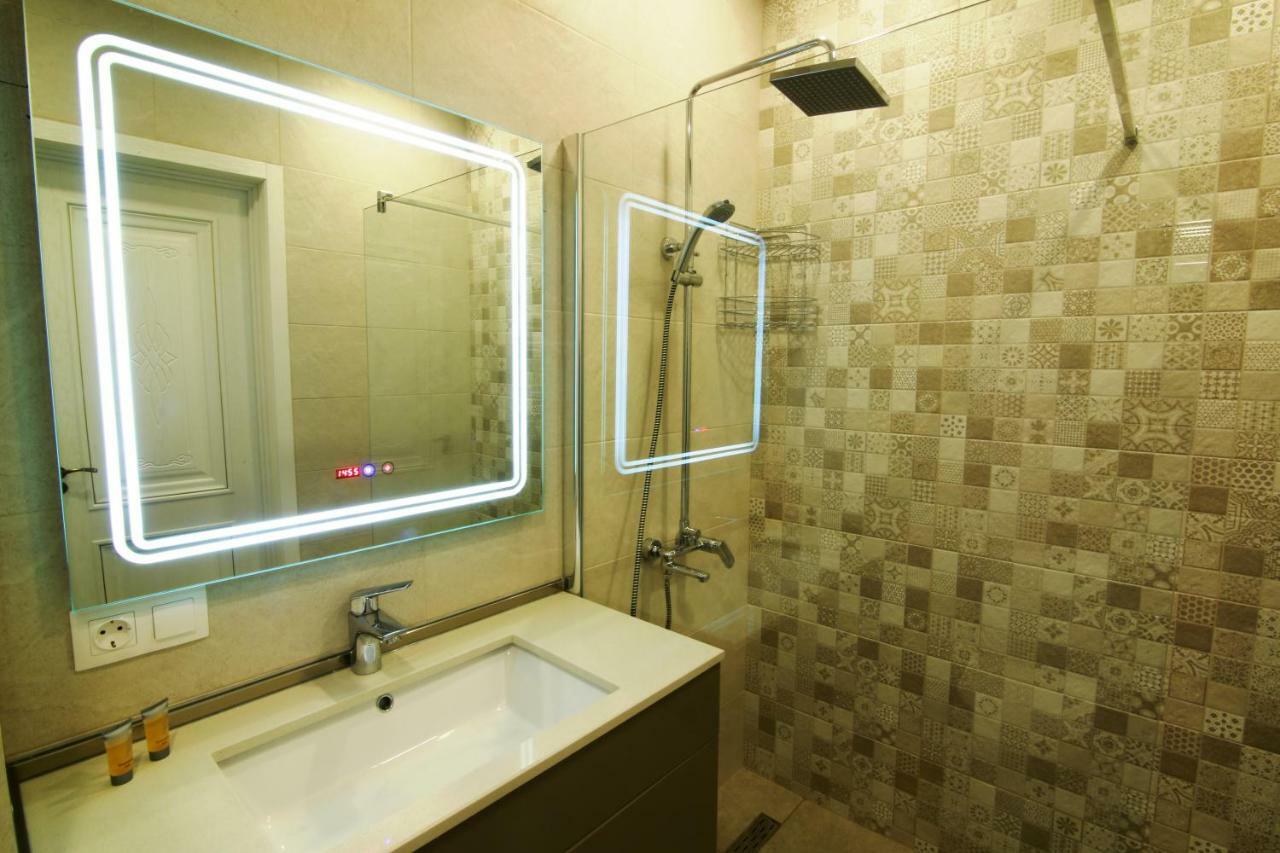 Apart Hotel Avlabari Yard Tbilisi Bagian luar foto