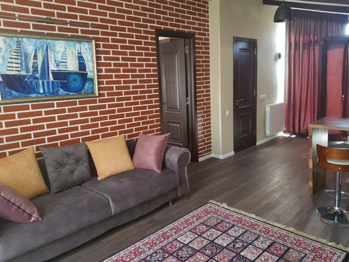 Apart Hotel Avlabari Yard Tbilisi Bagian luar foto